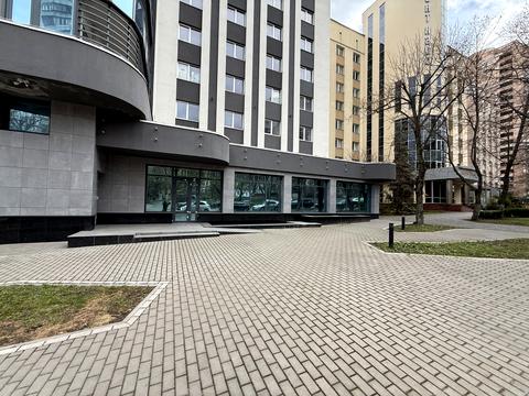 комерційна за адресою Голосіївська вул., 7 к3