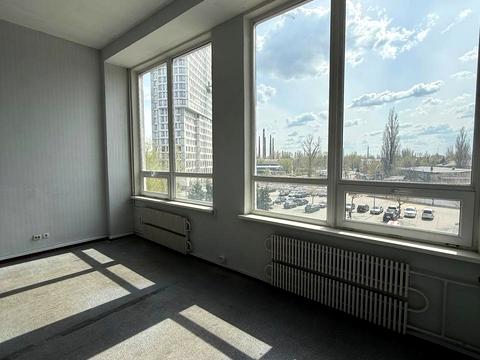 комерційна за адресою Слобожанський просп. (ім. газети Правда), 29