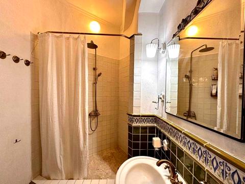 квартира за адресою Турівська вул., 31