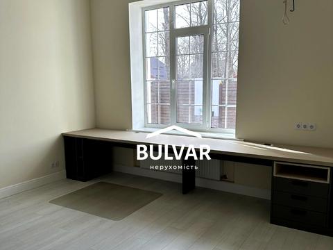 будинок за адресою Тихая ул.