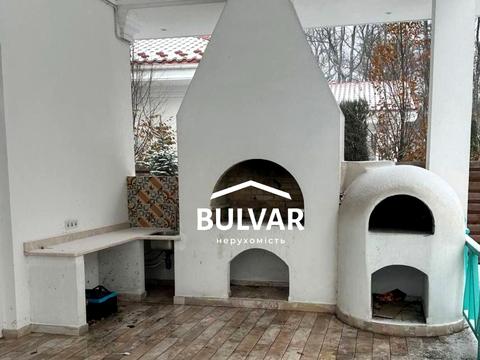 будинок за адресою Тихая ул.
