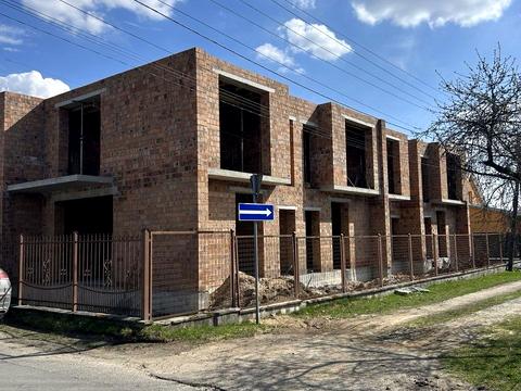 будинок за адресою Грушевського