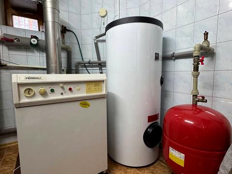 будинок за адресою Дмитра Яворницького вул.