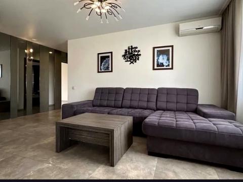 квартира за адресою Героїв просп., 11