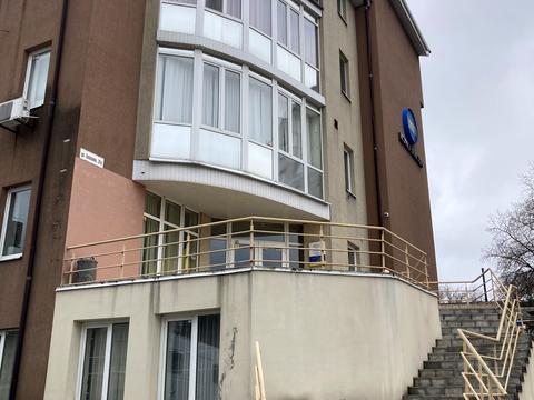 комерційна за адресою Сергія Подолинського вул. (Благоєва), 31-Г