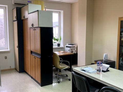 комерційна за адресою Сергія Подолинського вул. (Благоєва), 31-Г