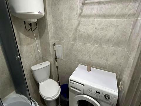 квартира за адресою Зброярська вул. (Малиновського), 7