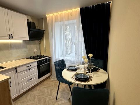 квартира по адресу Уинстона Черчилля ул. (Красноткацкая), 24