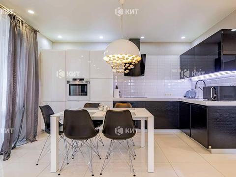 квартира по адресу Гвардейцев-Широнинцев ул., 30