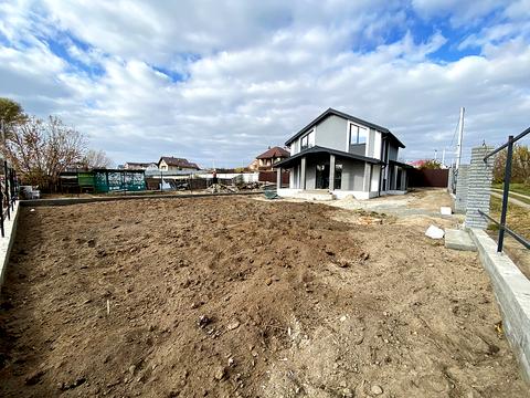 будинок за адресою Приозерна вул.