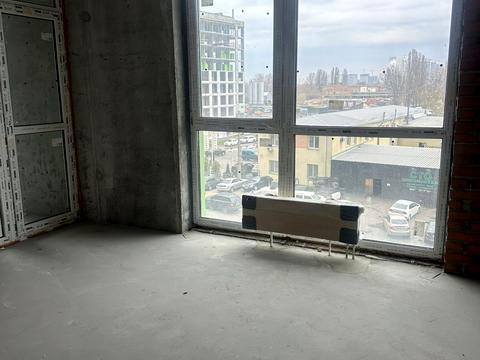 квартира за адресою Причальна вул., 10