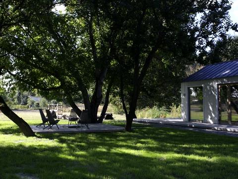 дом по адресу с. Алексеевщина, Вулиця Перемоги