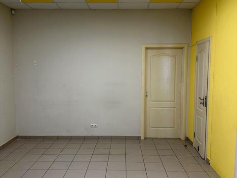 комерційна за адресою Милославська вул., 49