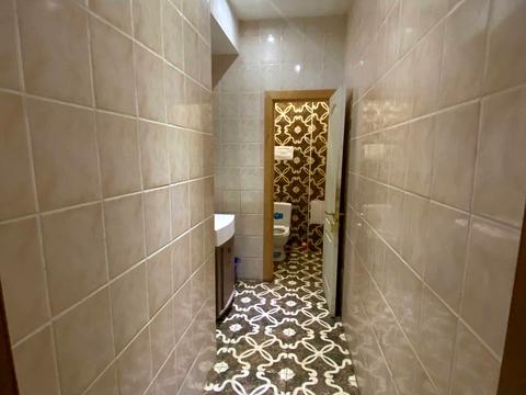 комерційна за адресою Амвросія Бучми бульв., 5