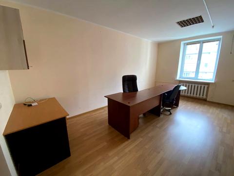комерційна за адресою Амвросія Бучми бульв., 5