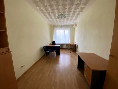 комерційна за адресою Амвросія Бучми бульв., 5