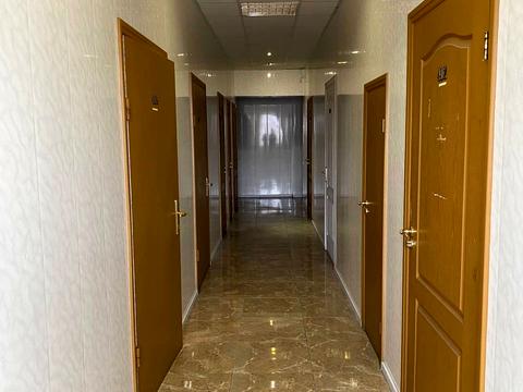комерційна за адресою Амвросія Бучми бульв., 5