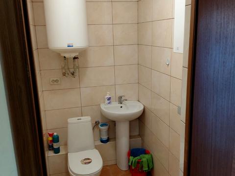 комерційна за адресою Гната Хоткевича вул., 44г
