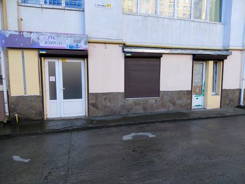 комерційна за адресою Гната Хоткевича вул., 44г