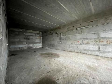 комерційна за адресою Печорська, 90Б