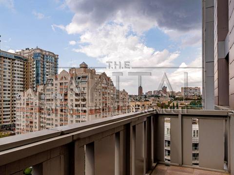 квартира за адресою Андрія Верхогляда вул. (Михайла Драгомирова), 3