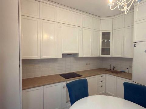 квартира за адресою Дегтярна вул., 7