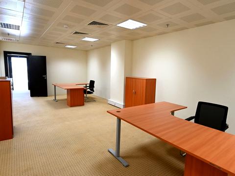 комерційна за адресою Печорська, 90Б