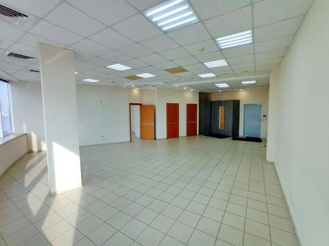 комерційна за адресою Королеви Єлизавети ІІ вул. (Глинки), 2