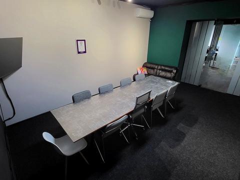 комерційна за адресою Геннадія Біліченка вул. (Петровського), 29