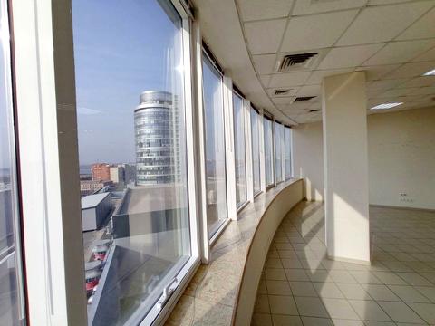 комерційна за адресою Королеви Єлизавети ІІ вул. (Глинки), 2