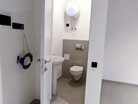 коммерческая по адресу Ломаная ул., 18