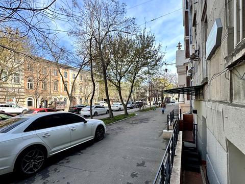 коммерческая по адресу Пастера ул., 60