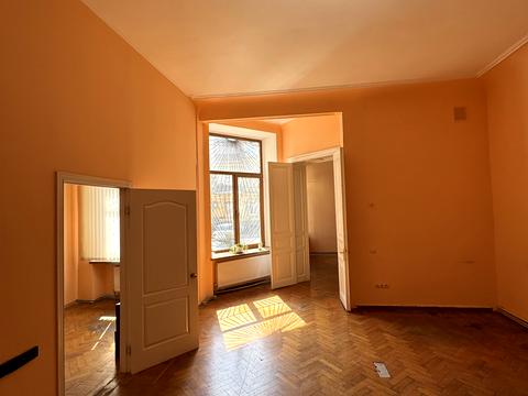 коммерческая по адресу Пастера ул., 60