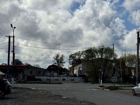 комерційна за адресою Олександра Довженка вул., 2К