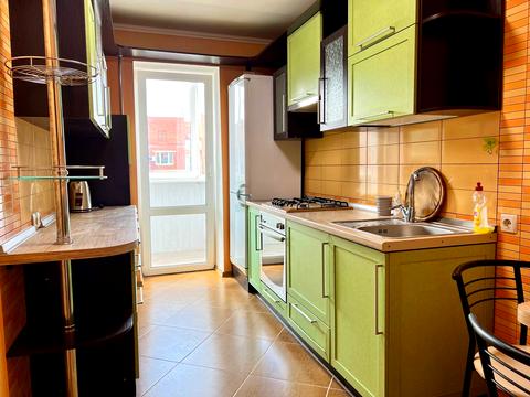 квартира за адресою В'ячеслава Чорновола вул., 2б