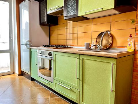 квартира за адресою В'ячеслава Чорновола вул., 2б