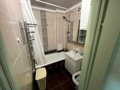 квартира за адресою Вагонна вул., 7