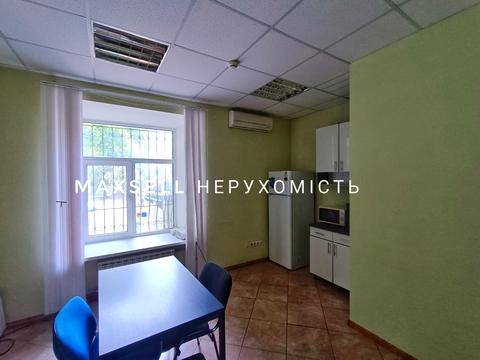 комерційна за адресою Троїцька вул. (Дзержинського), 24