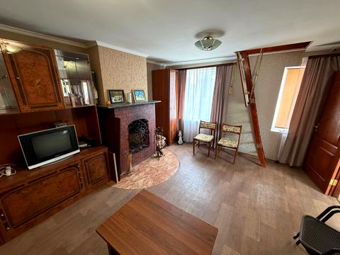 будинок за адресою Колійна вул. (Вороніна), 126