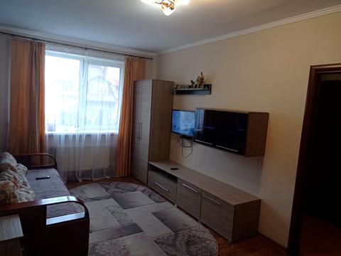 квартира за адресою Володимира Івасюка вул., 56