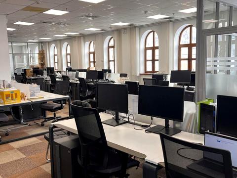 комерційна за адресою Петра Сагайдачного вул., 33