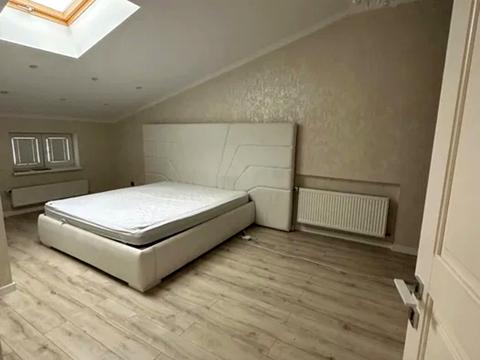 квартира за адресою Дмитрівська вул., (Будинок 1)