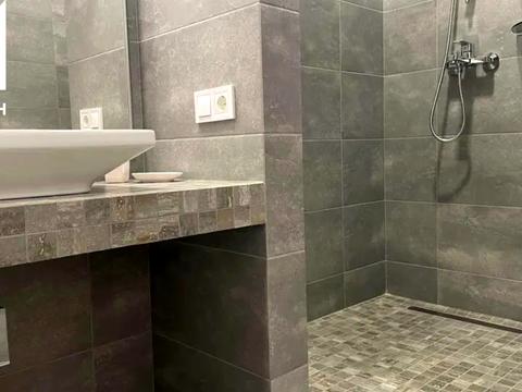 квартира за адресою Домобудівельна вул., 11