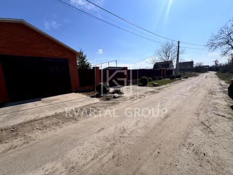 участок по адресу Квітнева