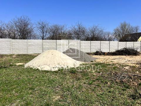 участок по адресу Квітнева