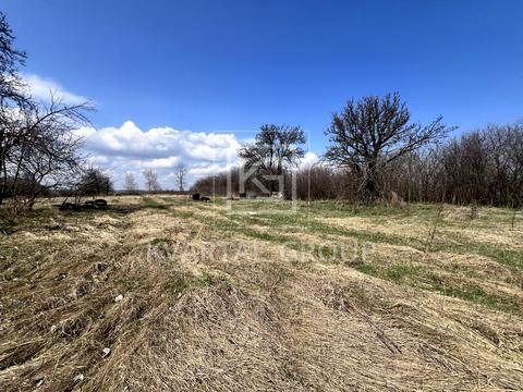 участок по адресу Квітнева