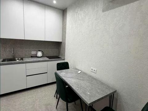 квартира по адресу Мольера ул., 77