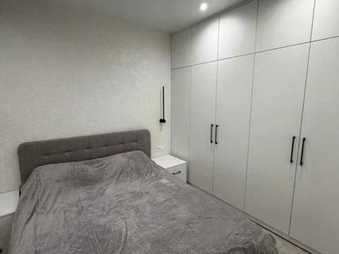 квартира по адресу Мольера ул., 77