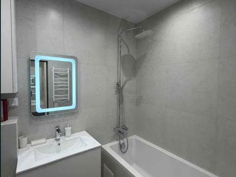 квартира по адресу Мольера ул., 77