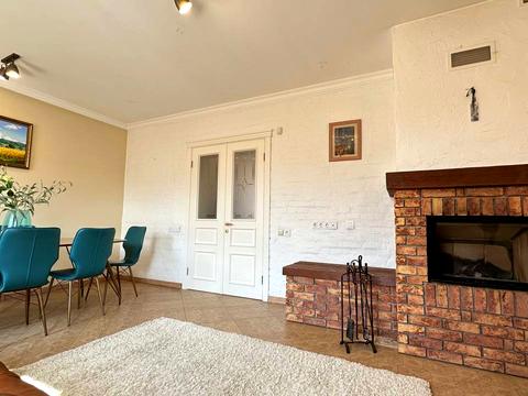 дом по адресу Лугова